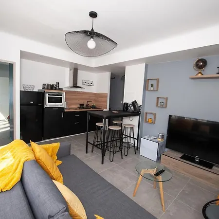 Explore The World 1 Apartment *