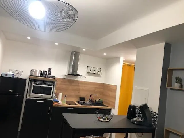 דירה Explore The World 1 *