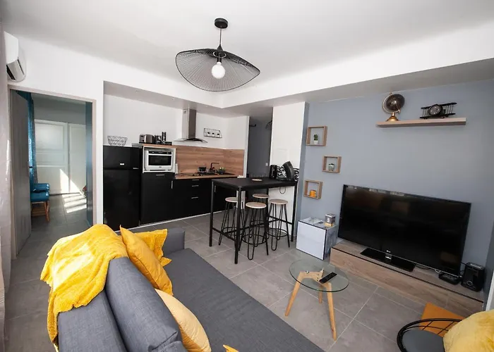 Explore The World 1 דירה *