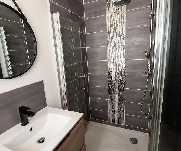 דירה Explore The World 1 *